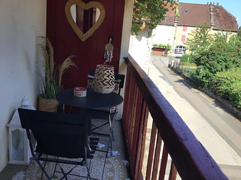 Apartment Le Vigneron Au Coeur Des Vignes A Proximite Des Lacs Et Cascades Lits Faits A L'arrivee Passenans